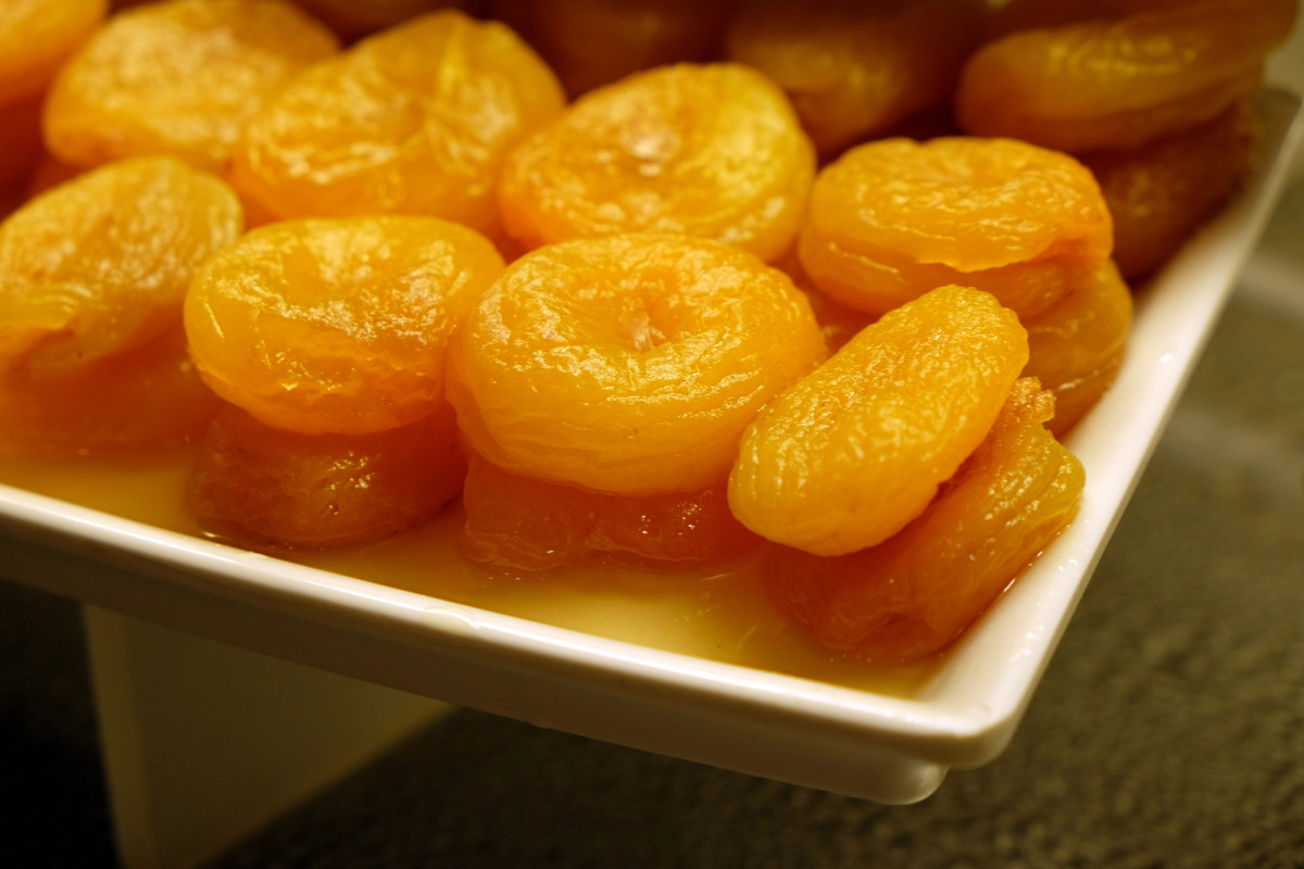 glazed apricots