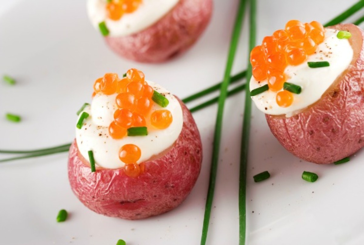 Stuffed Fingerling Potatoes with Caviar and Creme Fresh