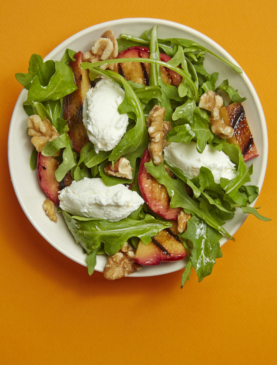 Grilled Peach and Goat Cheese Salad