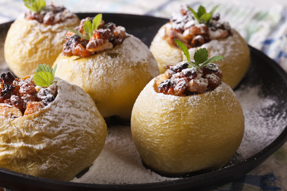 Baked Apples with Raisins