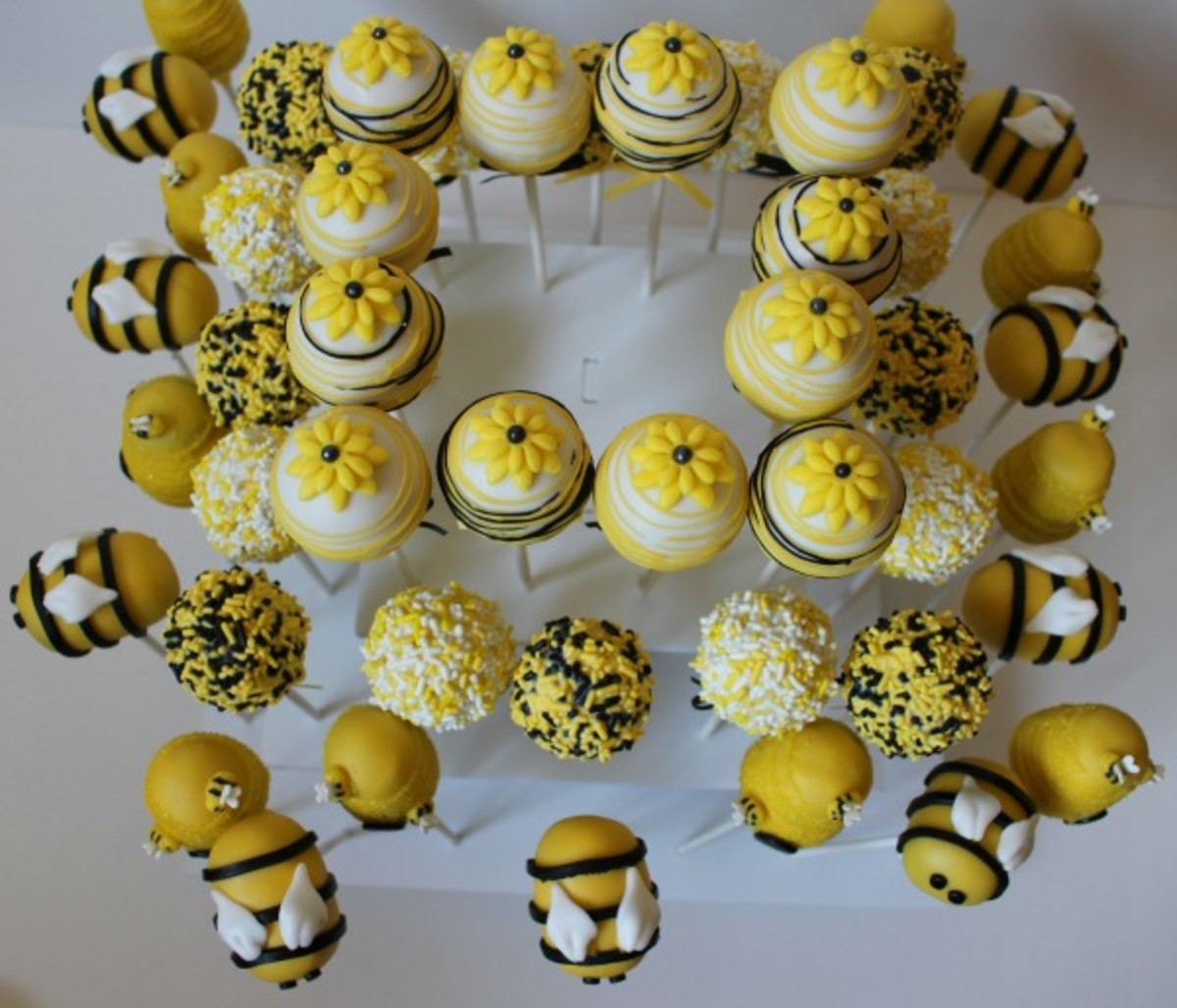 honey bee cake pops