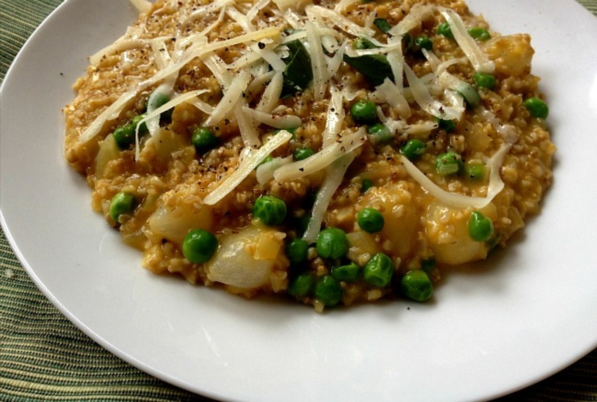 oat risotto with peas and spring onions