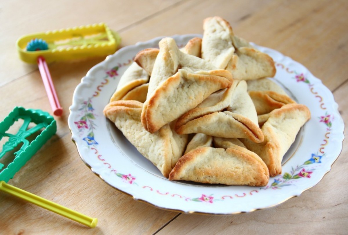 Elaine's Hamantaschen - Jamie Geller