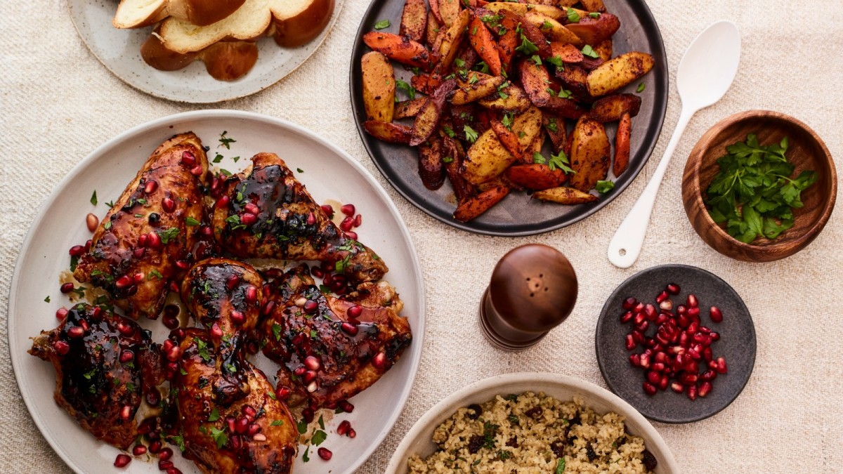 Shabbat in an hour menu with pomegrante chicken