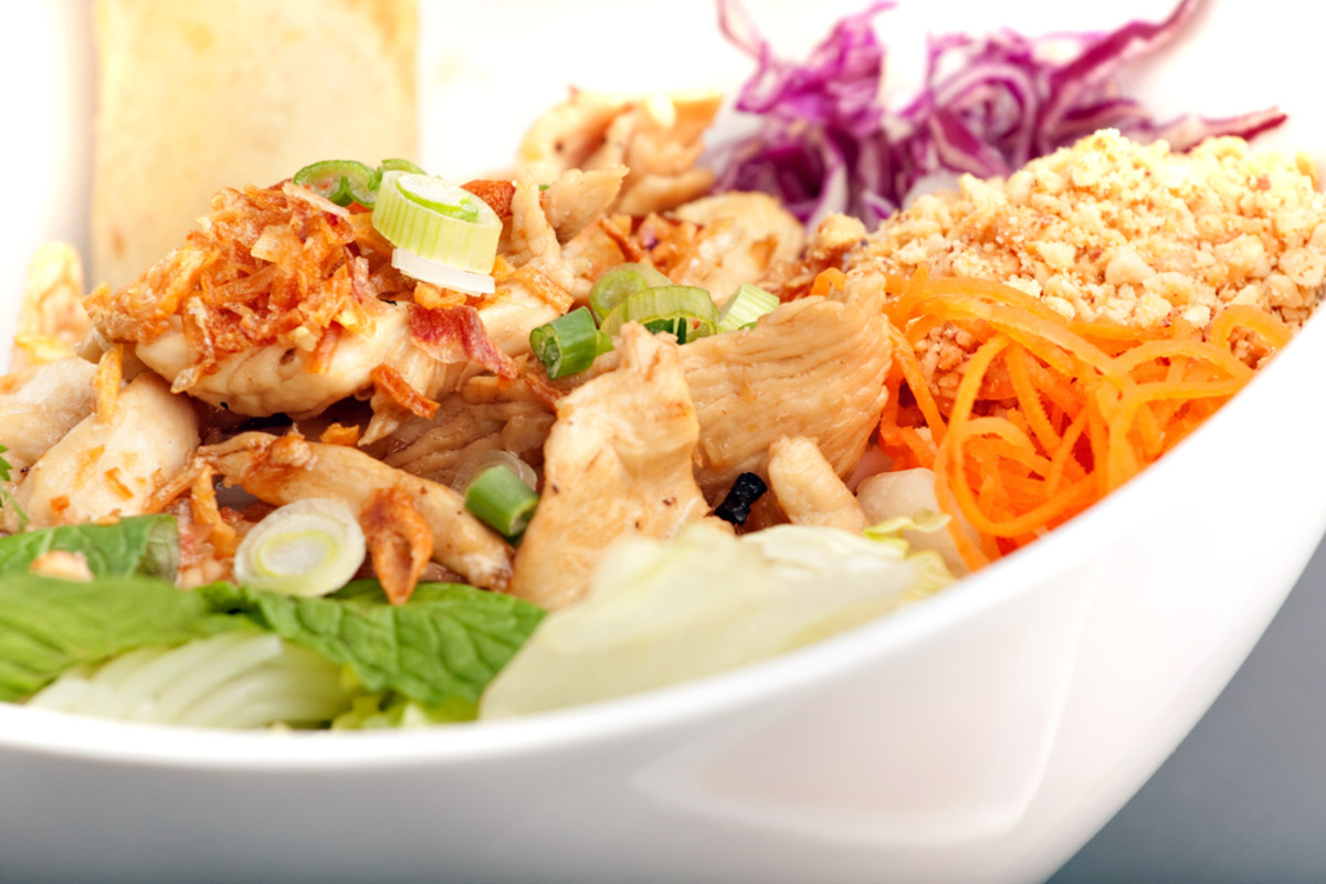 chicken salad with ginger peanut dressing