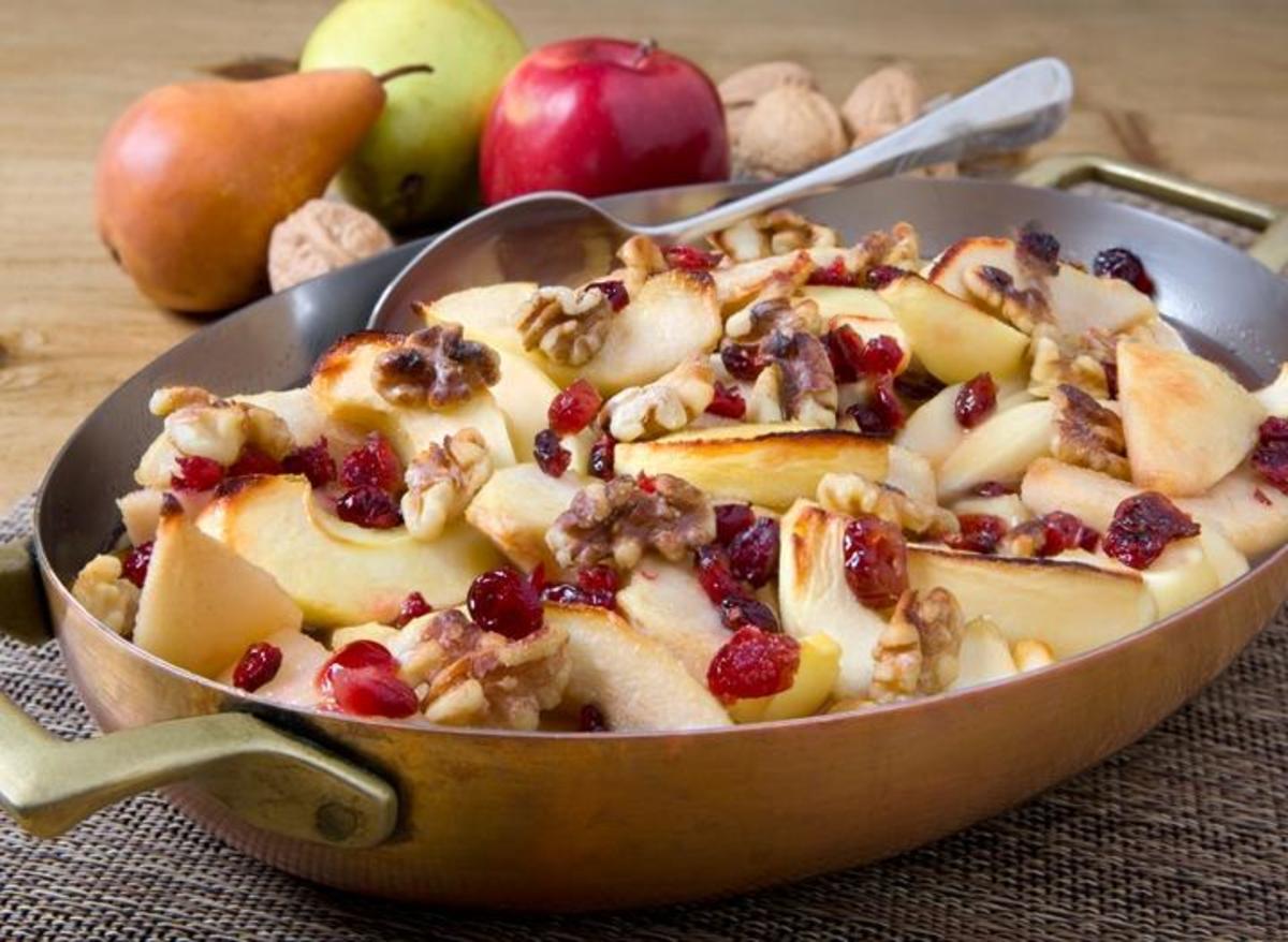 Walnut Dusted Oven-Baked Apples and Pears