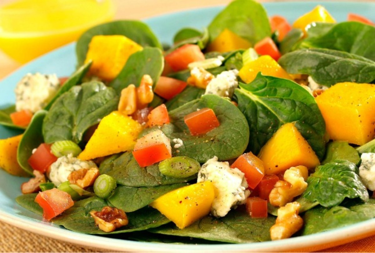 Spinach Salad with Mango Vinaigrette