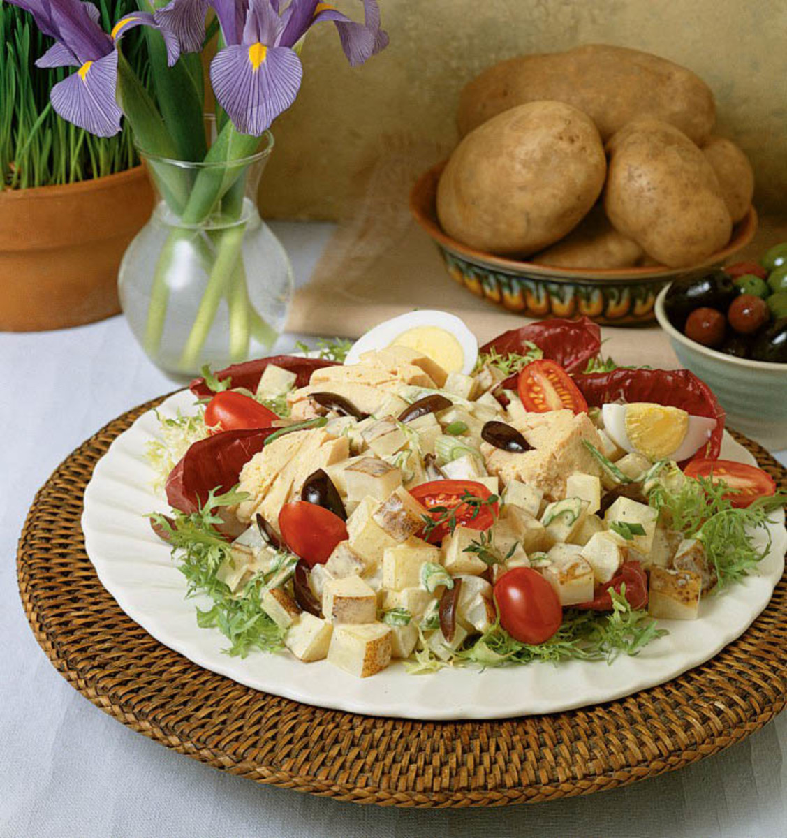 Idaho potato nicoise salad