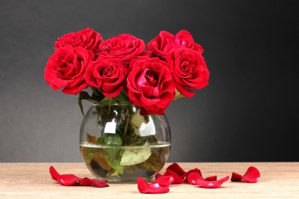 red roses centerpiece