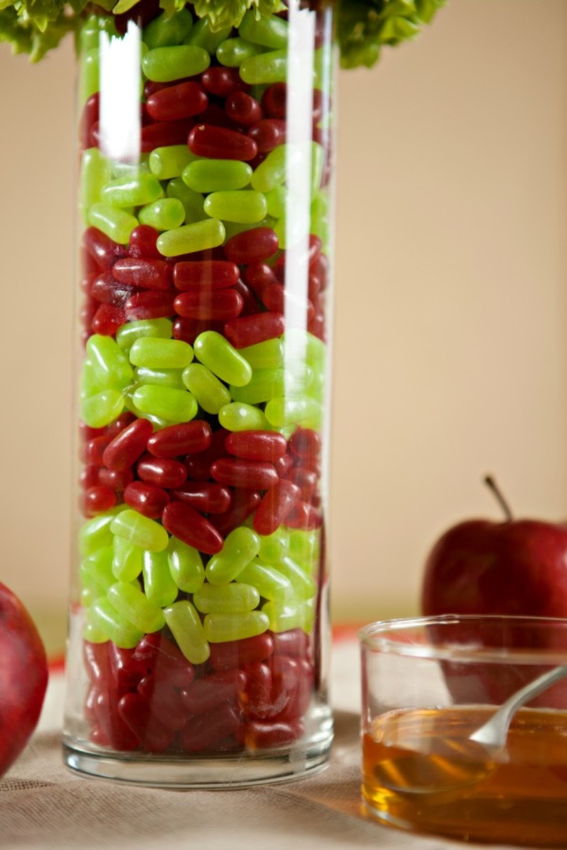 mike and ike filled flower vase