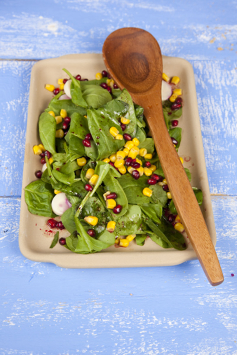 Spinach, Hearts of Palm and Pomegranate Salad