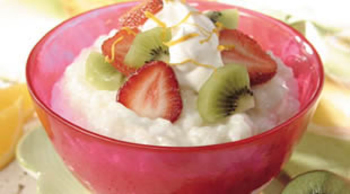 Creamy Rice Pudding with Strawberries & Kiwi