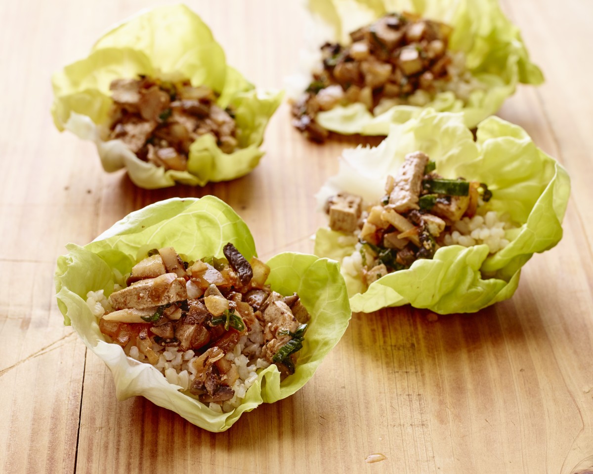 Asian Lettuce Wraps with Tofu and Mushrooms