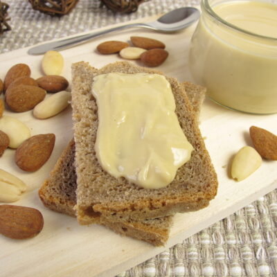 almond butter.jpg