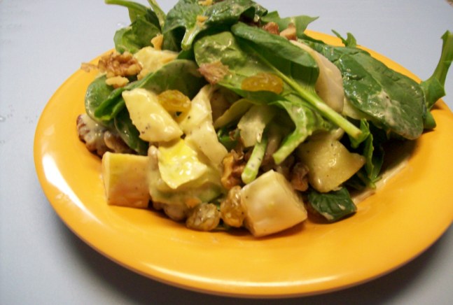apple-arugula-walnut-salad