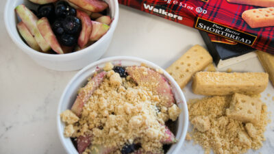 apple berry crisp_web