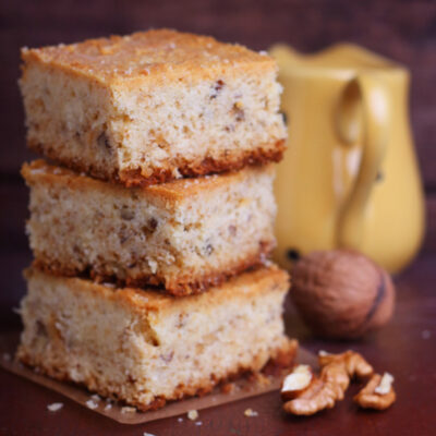 Effortless apple cake