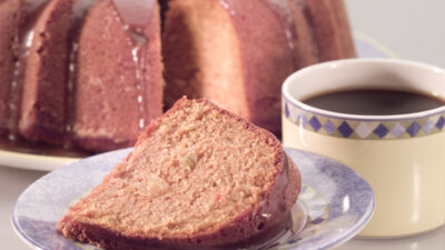 Apple Cinnamon Bundt Cake with Caramel Sauce