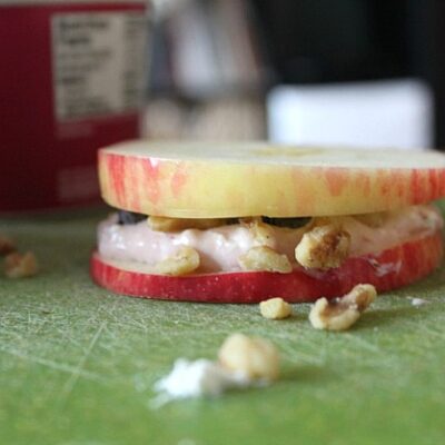 Apple Sandwiches with Cream Cheese