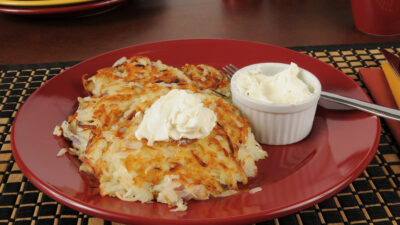 apples and sour cream stuffed latkes small.jpg