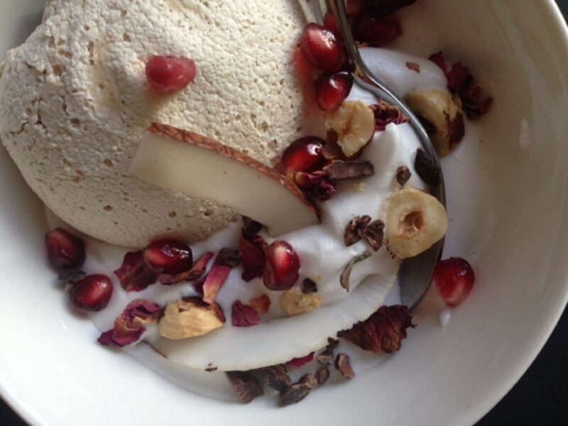 ROSE-SCENTED AQUAFABA FOAM AND MERINGUE BOWL