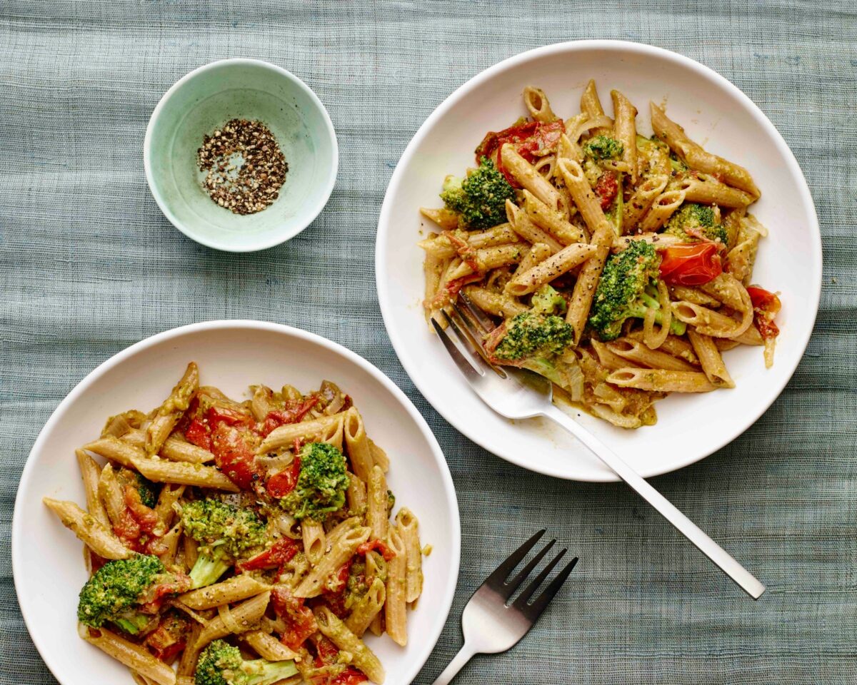 Arugula Walnut Pesto Pasta horizontal