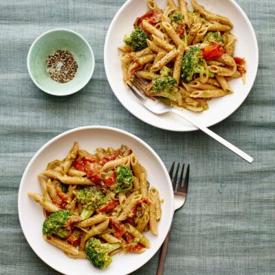 Arugula Walnut Pesto Pasta vertical