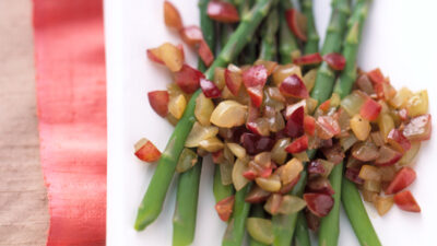 Asparagus-with-Fresh-Grape-Relish
