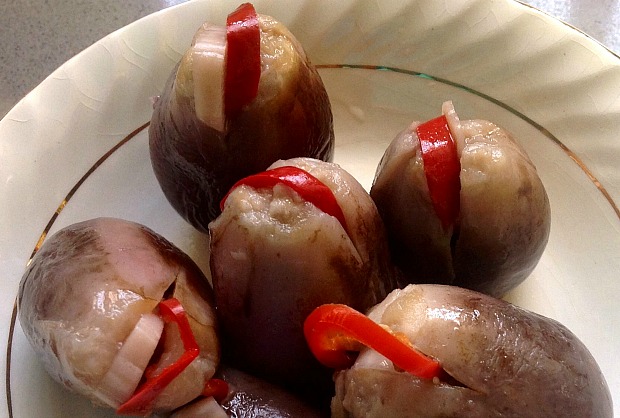 baby eggplants pickled3