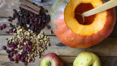 baked pumpkin with corn and apple pudding