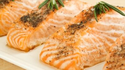 baked salmon with herbs