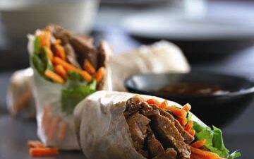 Beef_Spring_Rolls_with_Carrots_and_Cilantro