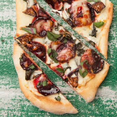 beet pepperoni pizza