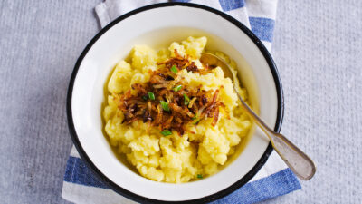 Mashed potatoes with carmelized onions