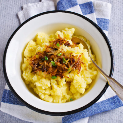 Mashed potatoes with carmelized onions