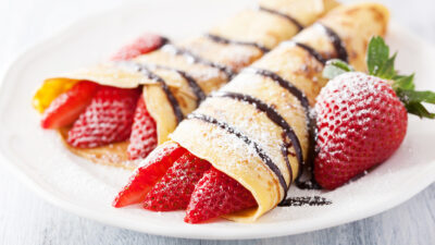 berry and chocolate crepes
