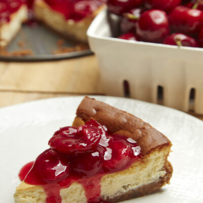CHERRY MASCARPONE CHEESECAKE