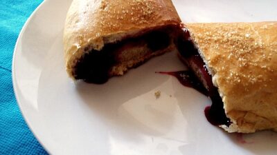 blueberry buns