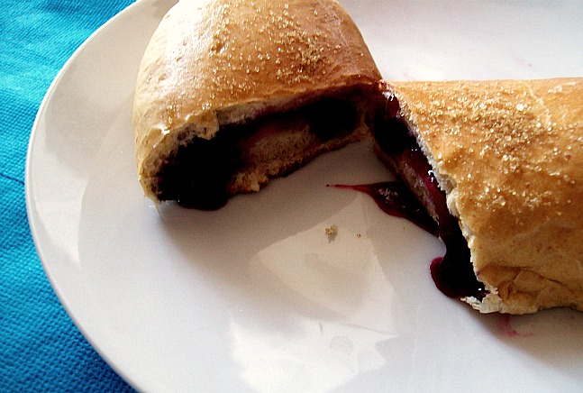 blueberry buns