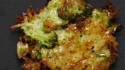 BROCCOLI CHEDDAR LATKES