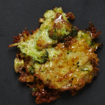 BROCCOLI CHEDDAR LATKES
