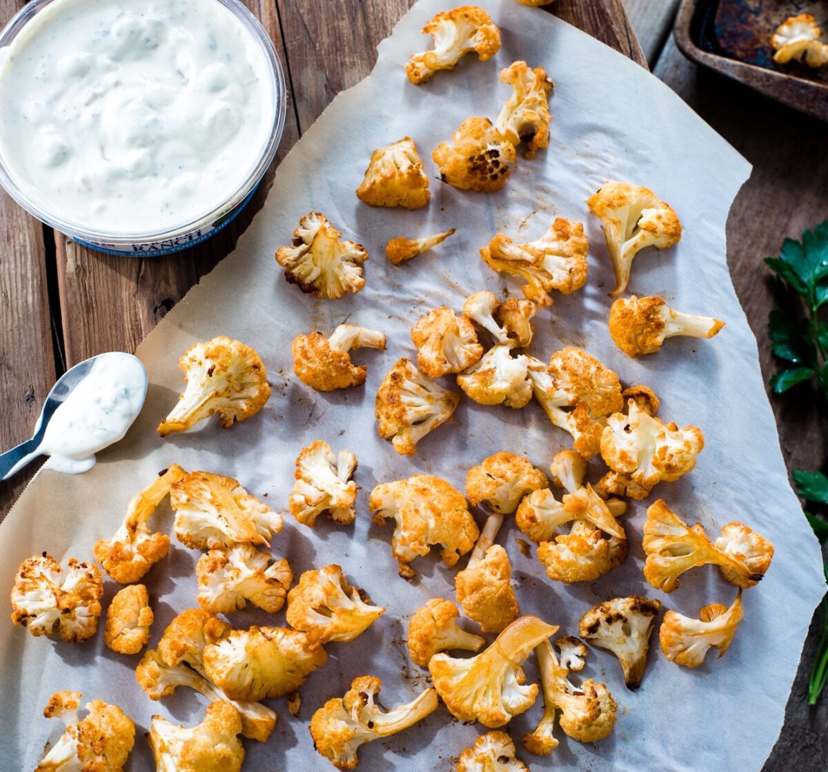 Buffalo Cauliflower with Farmer&rsquo;s Ranch Yogurt Dip