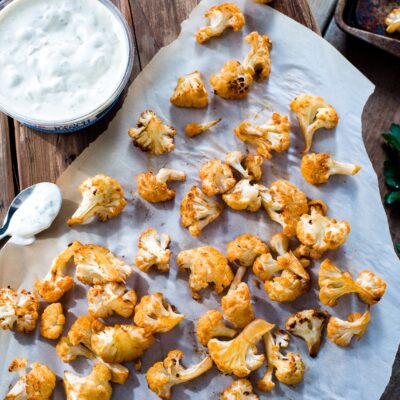 Buffalo Cauliflower with Farmer&rsquo;s Ranch Yogurt Dip