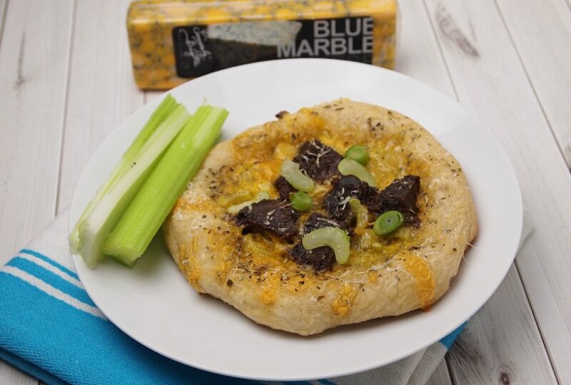 Buffalo-Fake-Chicken-Pizza