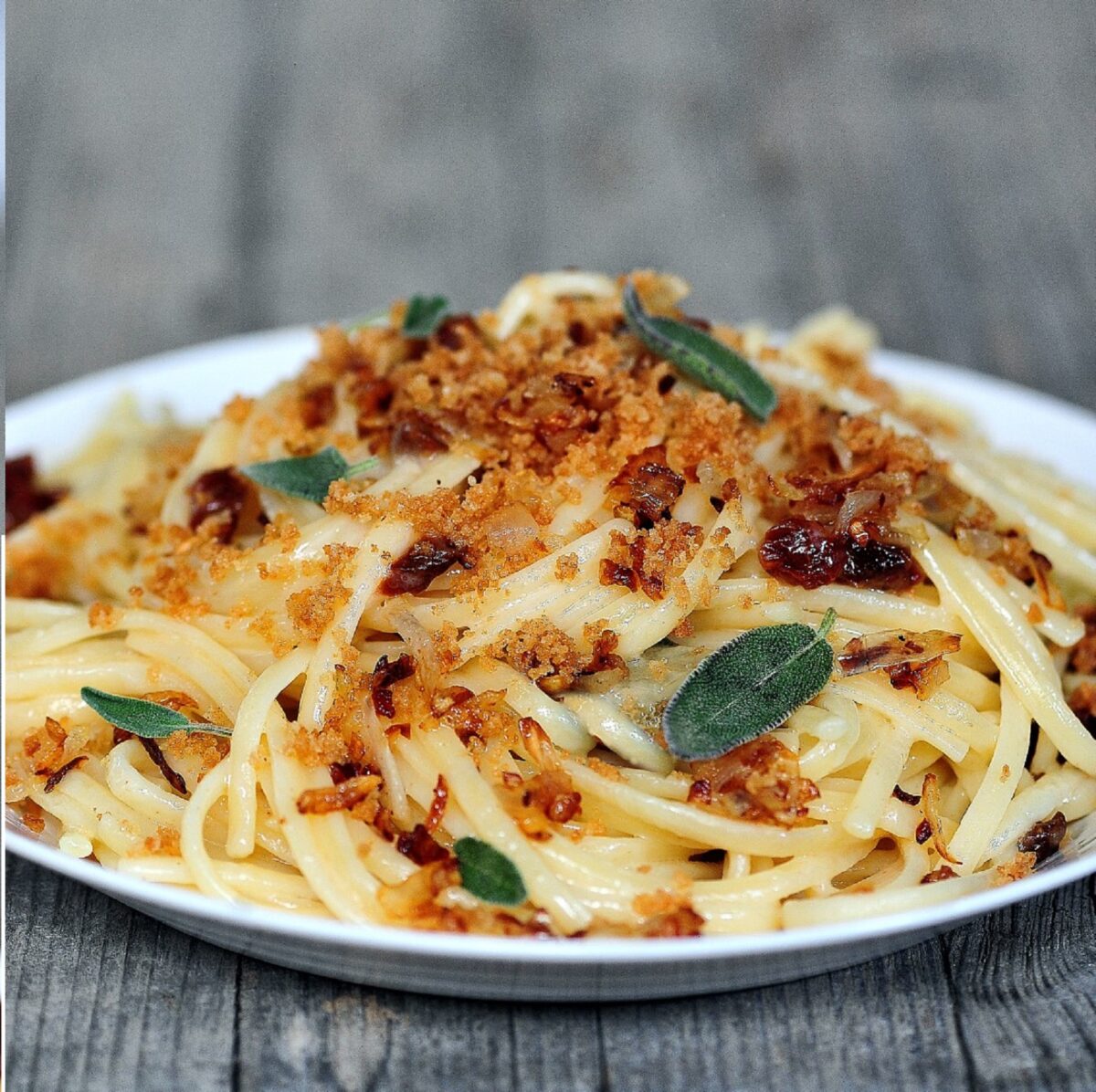 Buttered Linguine with Brown Butter and Sage