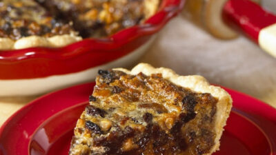 California Raisin and Maple Crunch Pie