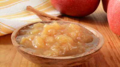 caramel applesauce with cumn