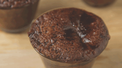 Caramel Hot chocolate Cake