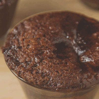 Caramel Hot chocolate Cake