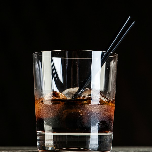 caribbean kiss cocktail with morad